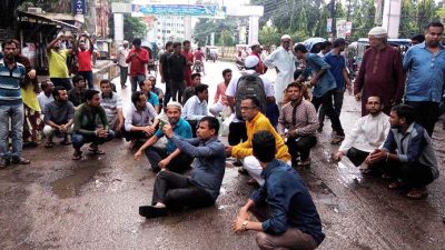 ‘সাংবাদিককে থানায় নিয়ে পায়ুপথে জ্বলন্ত মোমের ছ্যাঁকা’