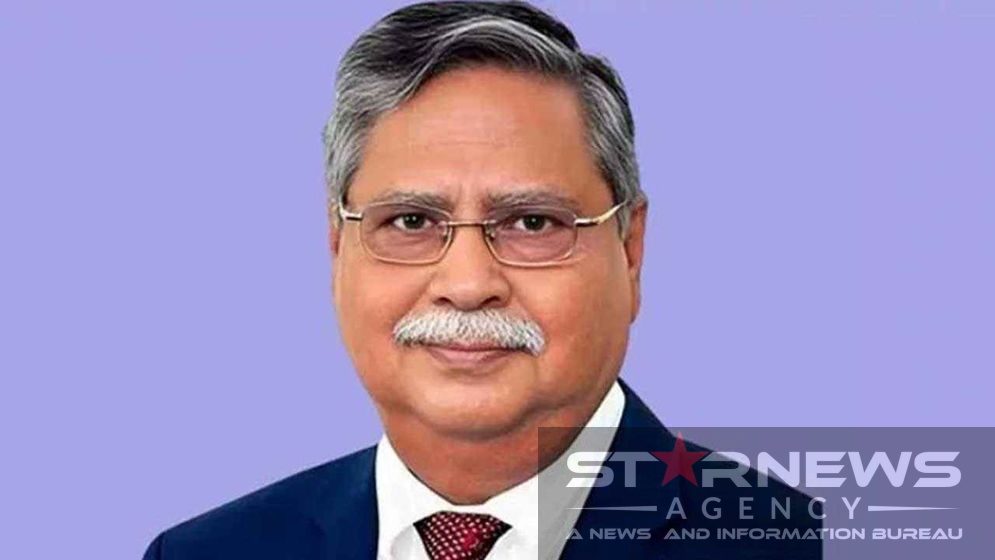 বাবা-মায়ের কবর জিয়ারত করলেন রাষ্ট্রপতি