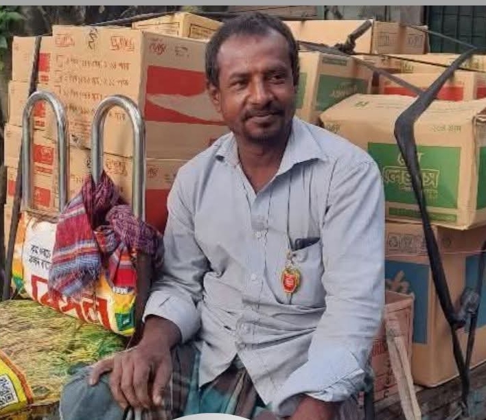 বাগমারায় অটোভ্যান চালকের ঝুলন্ত মরদেহ উদ্ধার