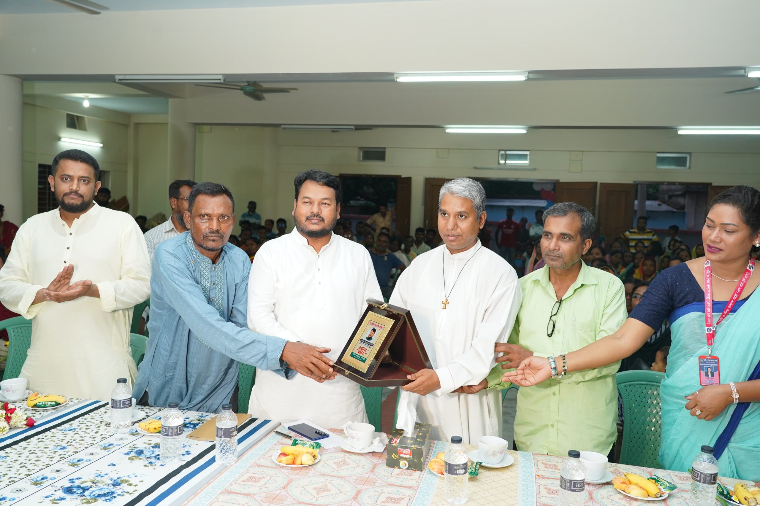 রাজশাহীতে রাসিক প্রশাসককে খ্রিস্টান সম্প্রদায়ের উষ্ণ সংবর্ধনা