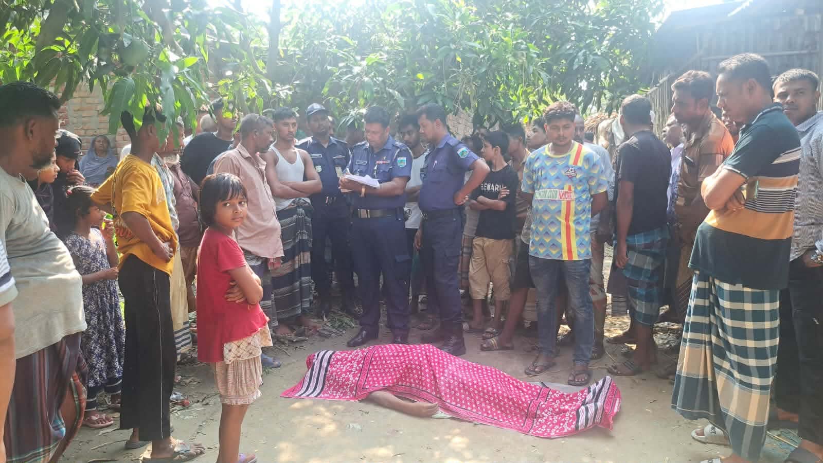 নাটোরে বোনের বাড়ির উঠান থেকে ফার্নিচার ব্যবসায়ীর মরদেহ উদ্ধার