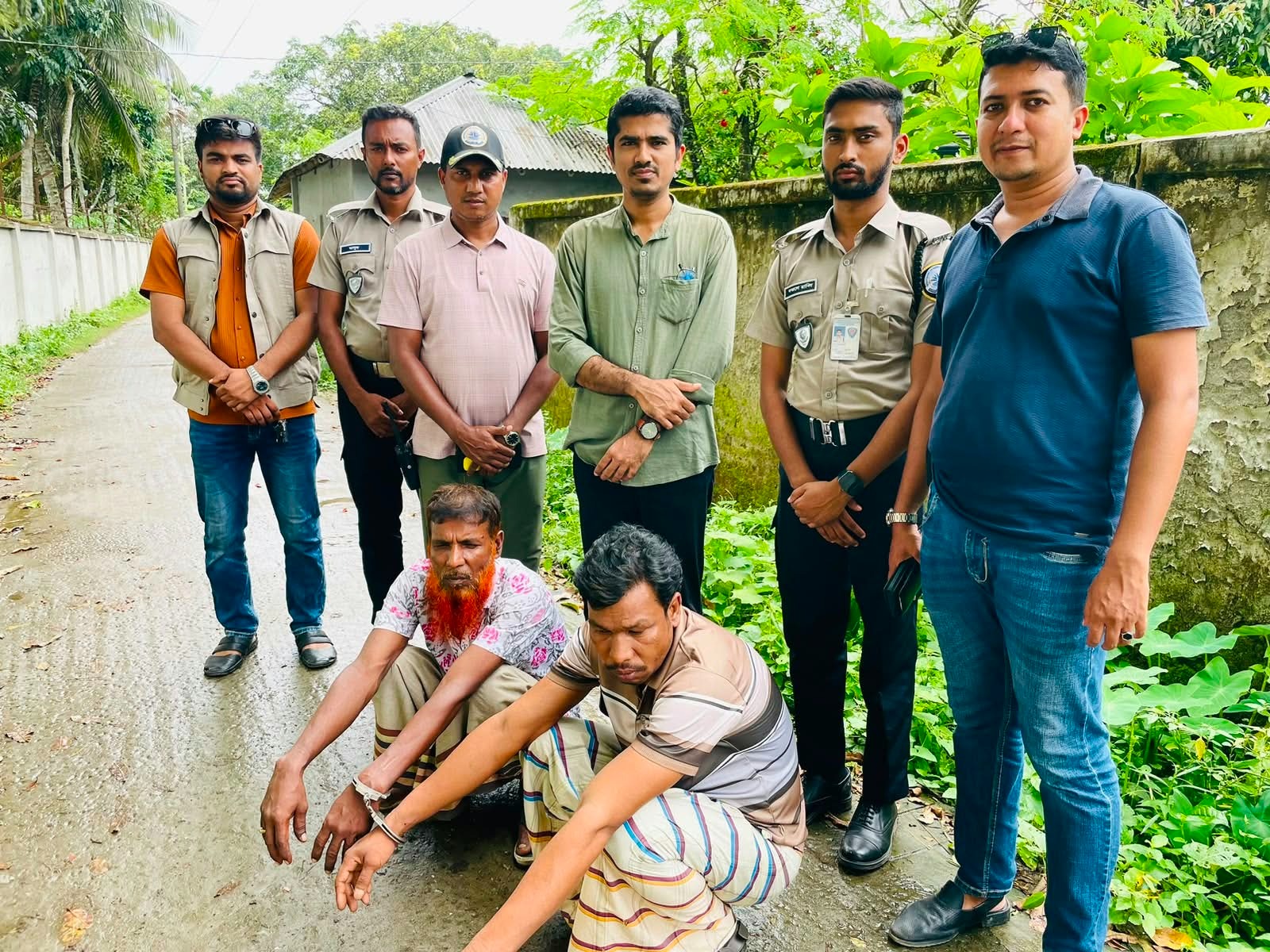 পুঠিয়ায় মাদকবিরোধী অভিযানে বিক্রেতা ও সেবকের কারাদণ্ড